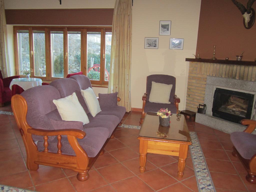 La Ladera Villa Хойос дел Еспино Екстериор снимка