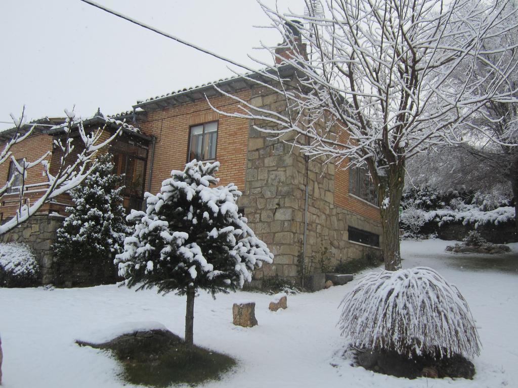 La Ladera Villa Хойос дел Еспино Екстериор снимка