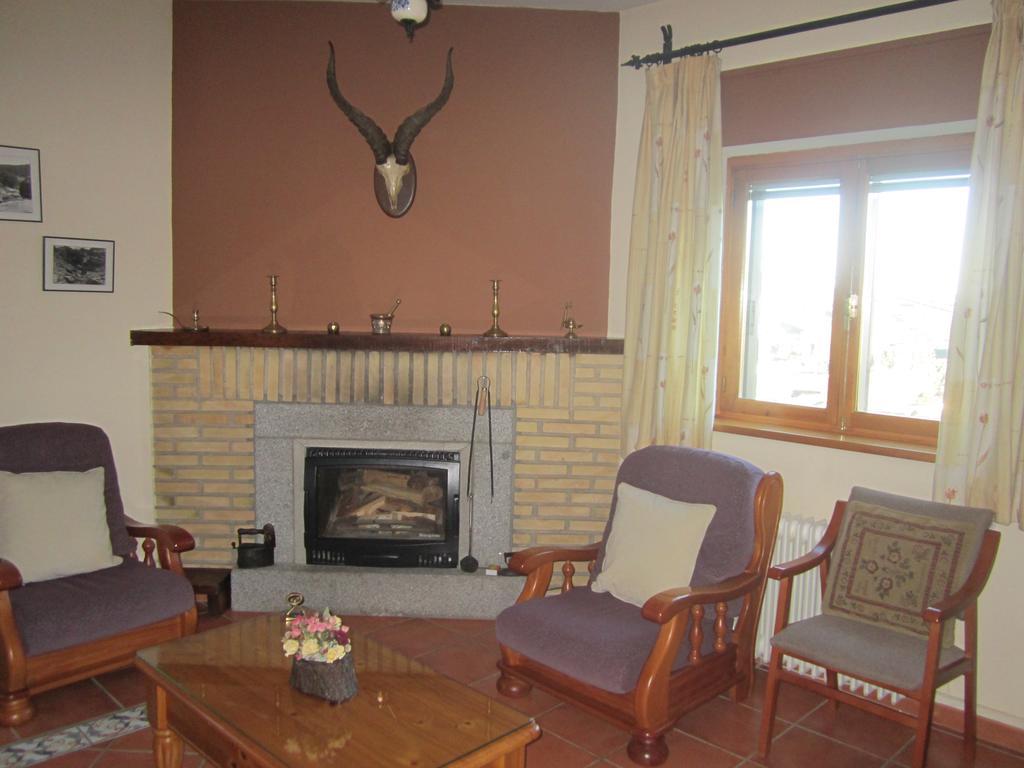 La Ladera Villa Хойос дел Еспино Стая снимка