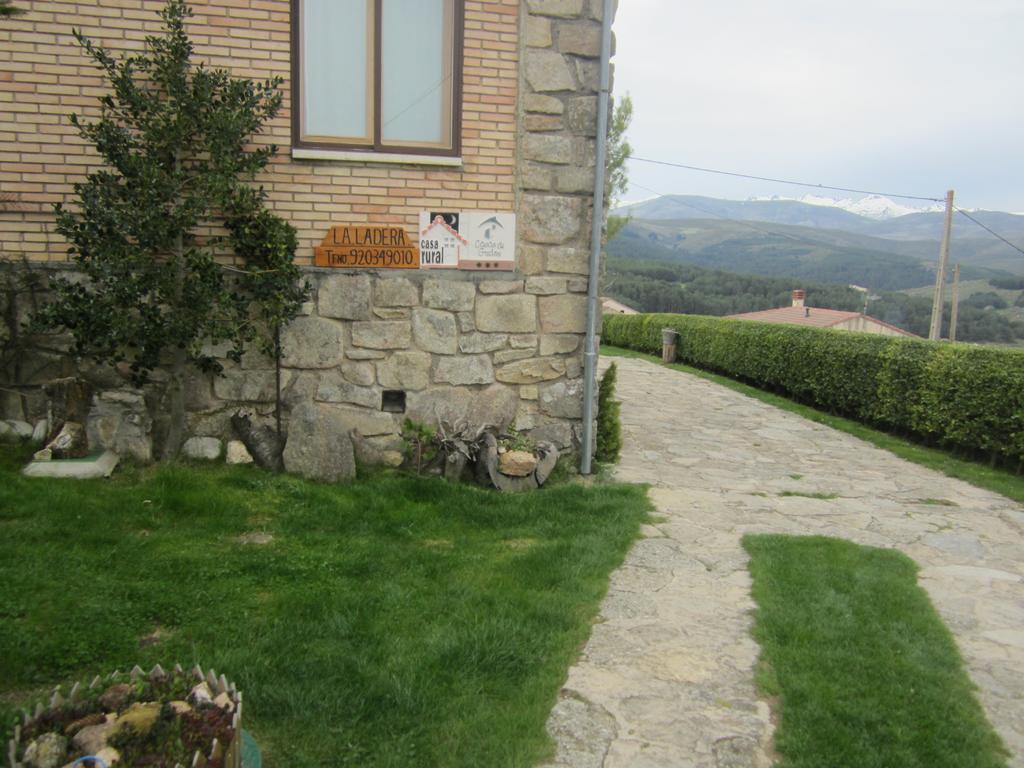 La Ladera Villa Хойос дел Еспино Екстериор снимка