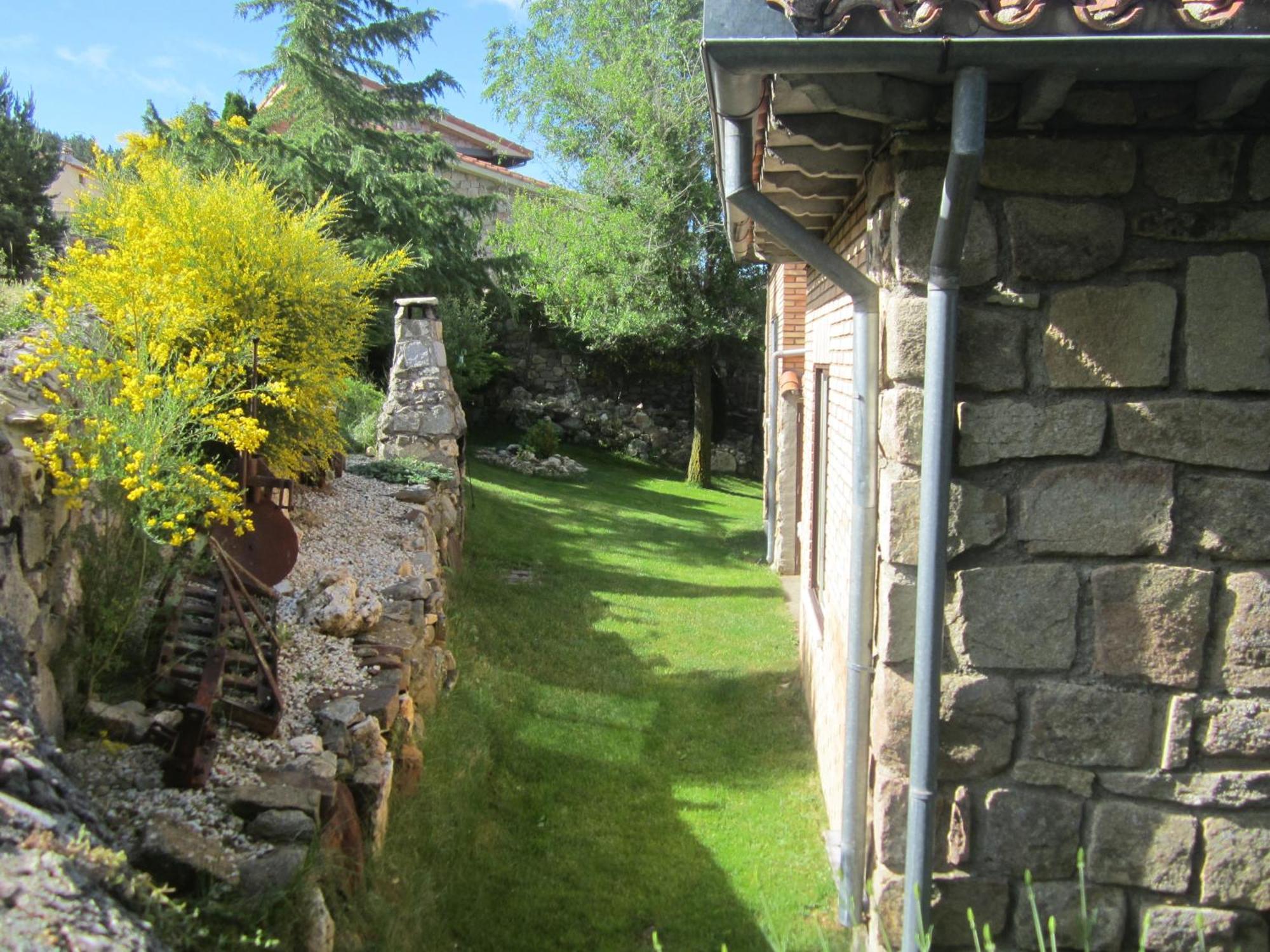 La Ladera Villa Хойос дел Еспино Екстериор снимка